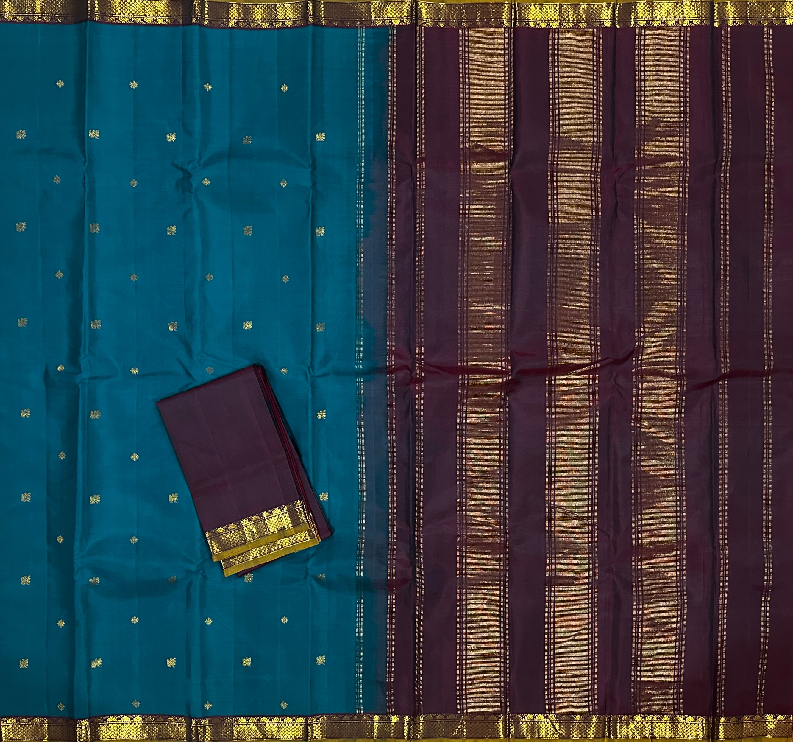 Dual tone Blue and Green with Maroon border